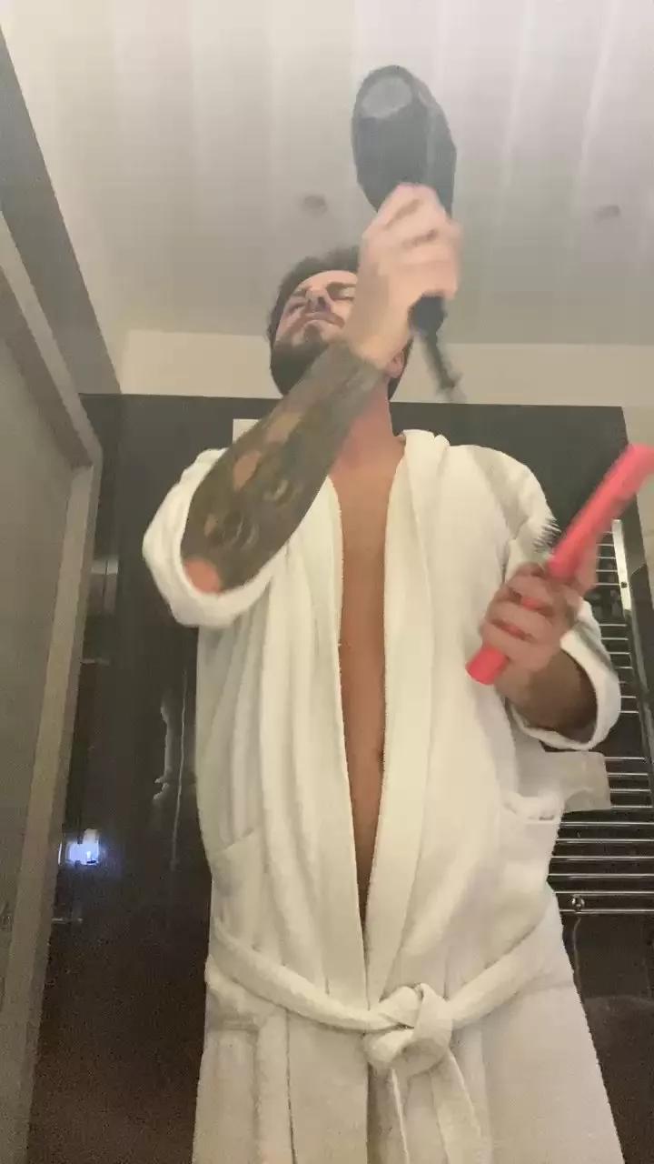 CavalloGaloppa on Cam4 
