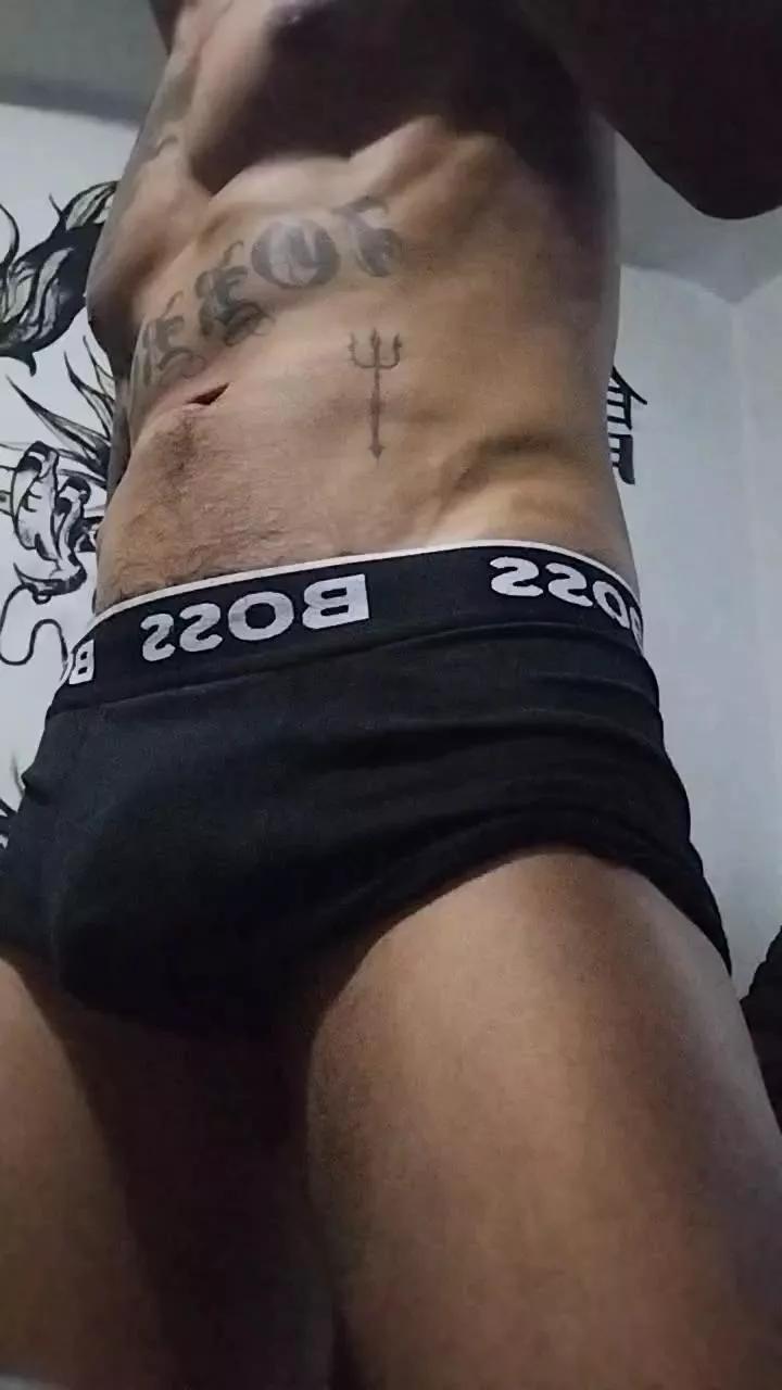 Chacalon090 on Cam4 