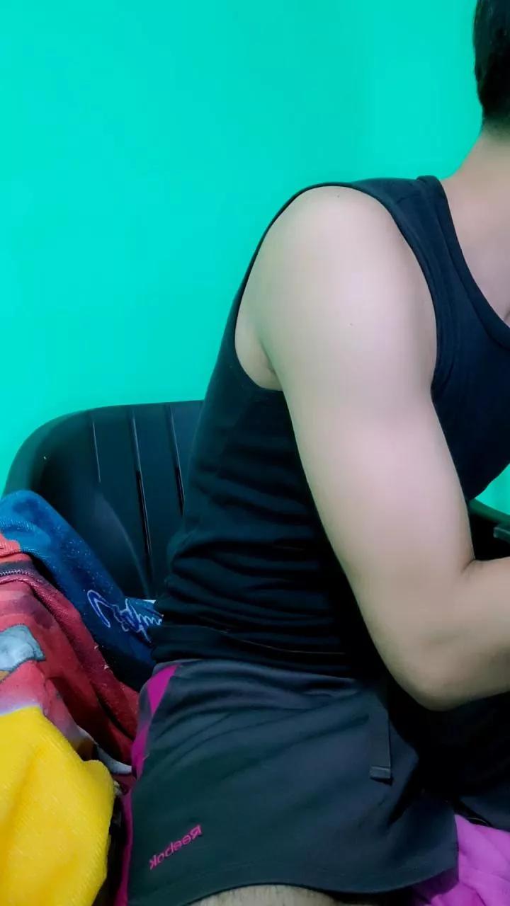 Charless19 on Cam4 