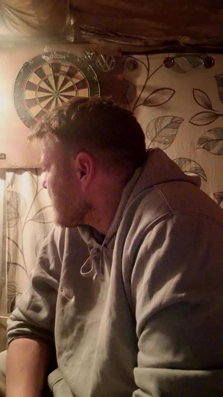 Chavbear on Cam4 