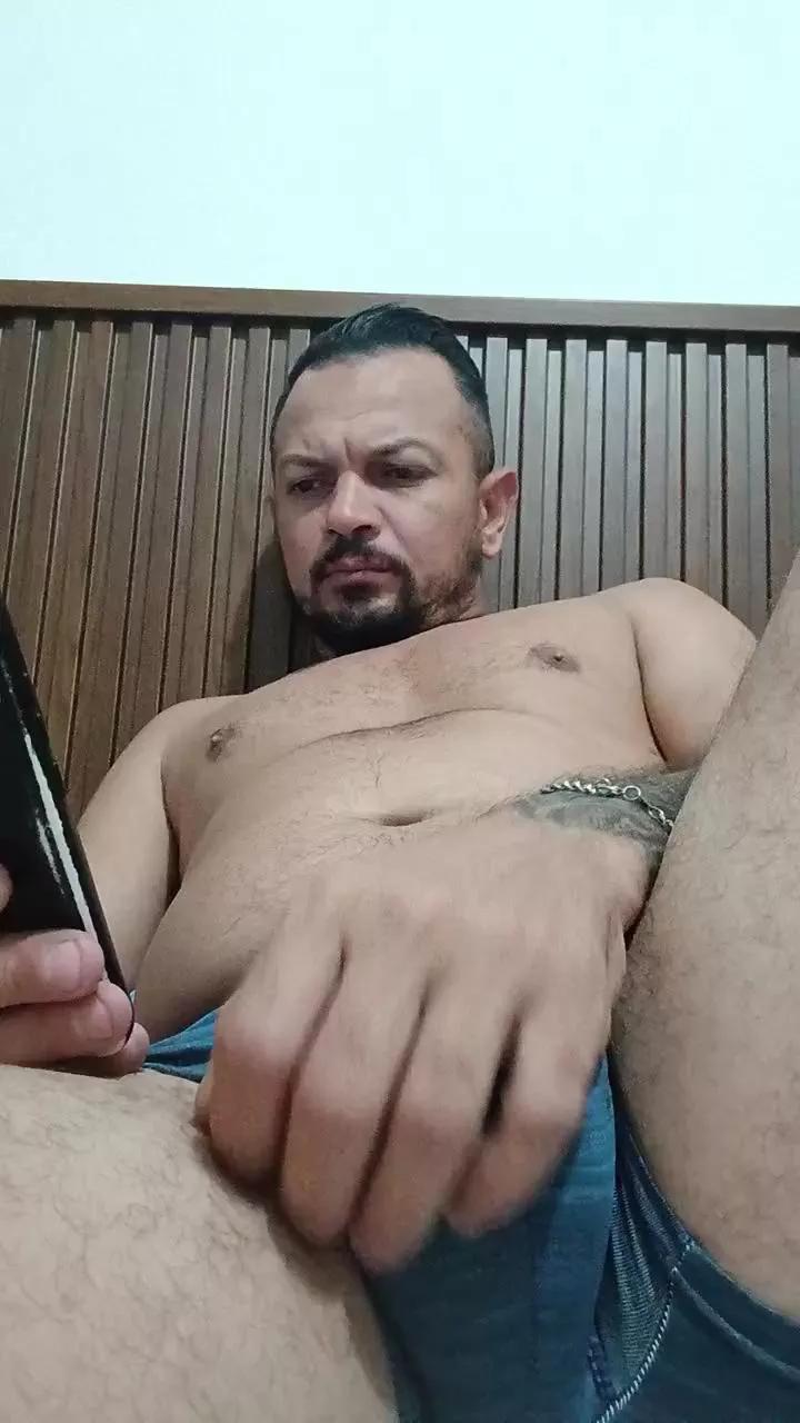 Chavesjunior on Cam4 