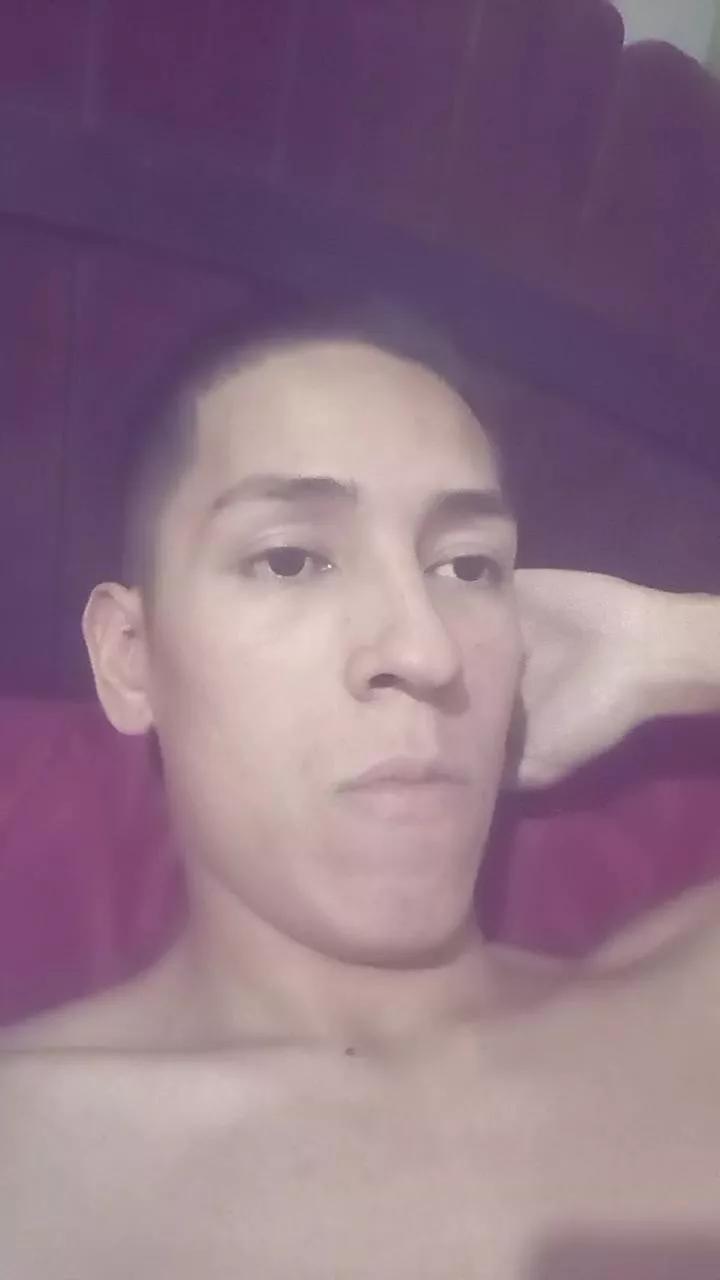 CoFla20cm on Cam4 