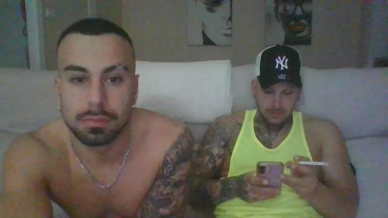CoupleLord on Cam4 