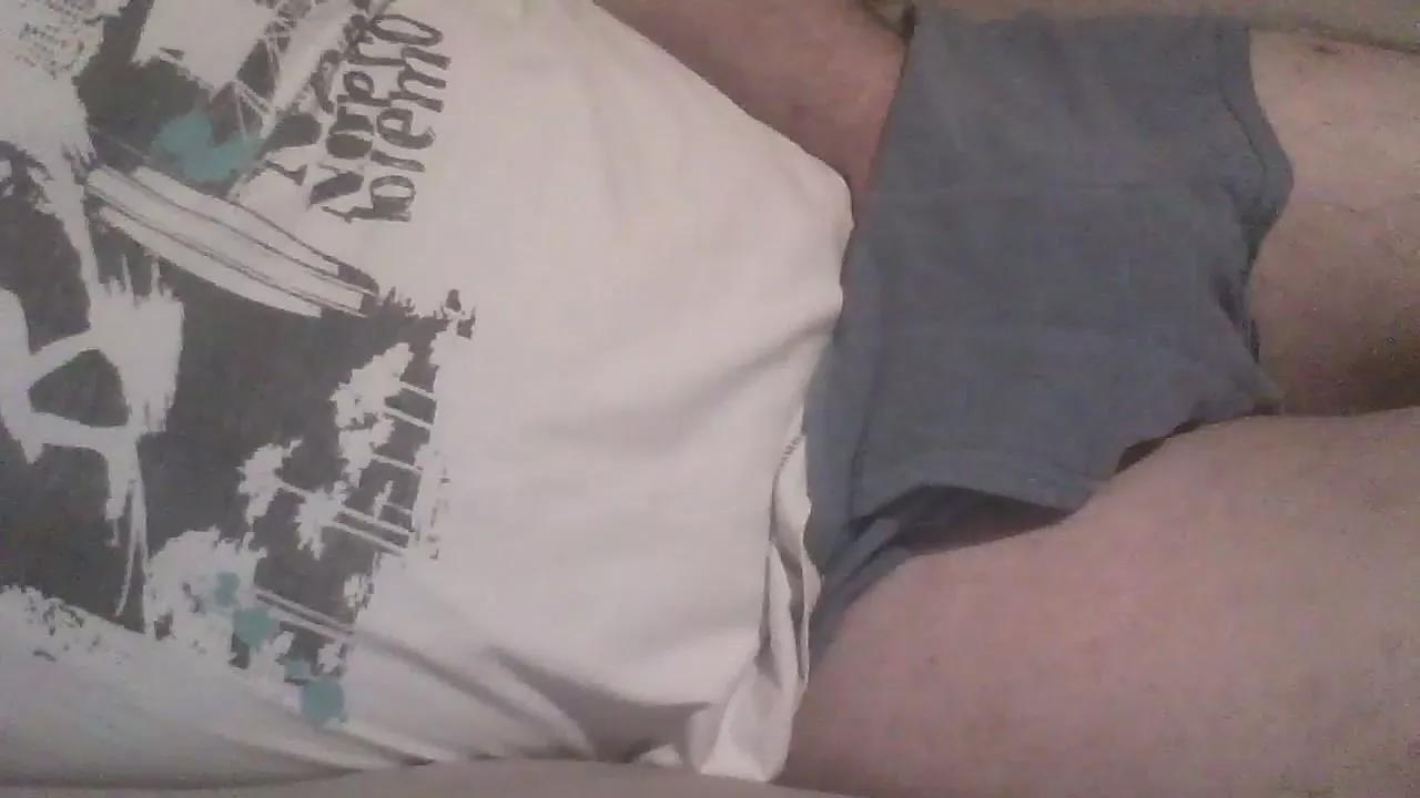 cricri222 on Cam4 
