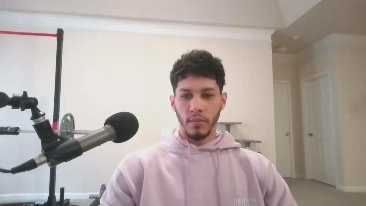 DamnKevin on Cam4 