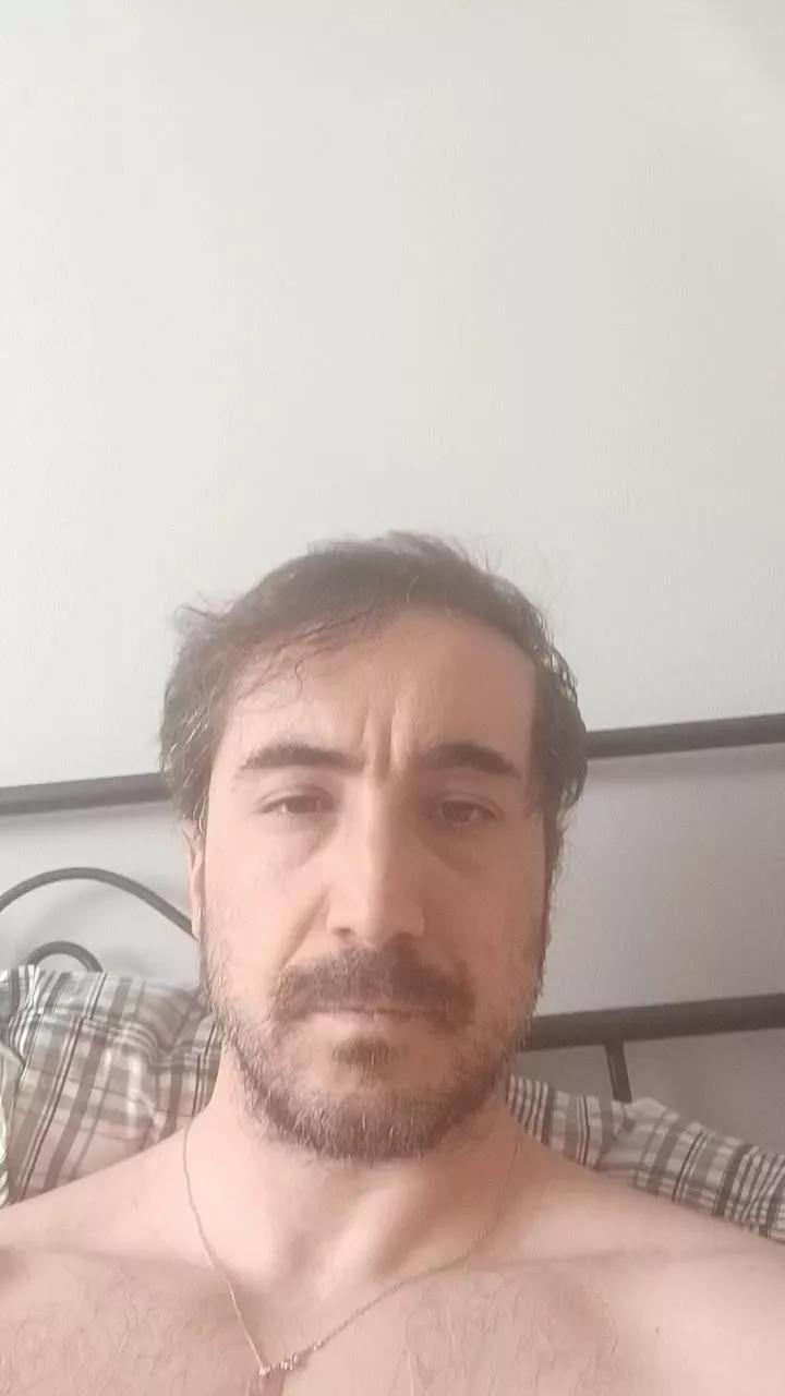 Davidm1313 on Cam4 