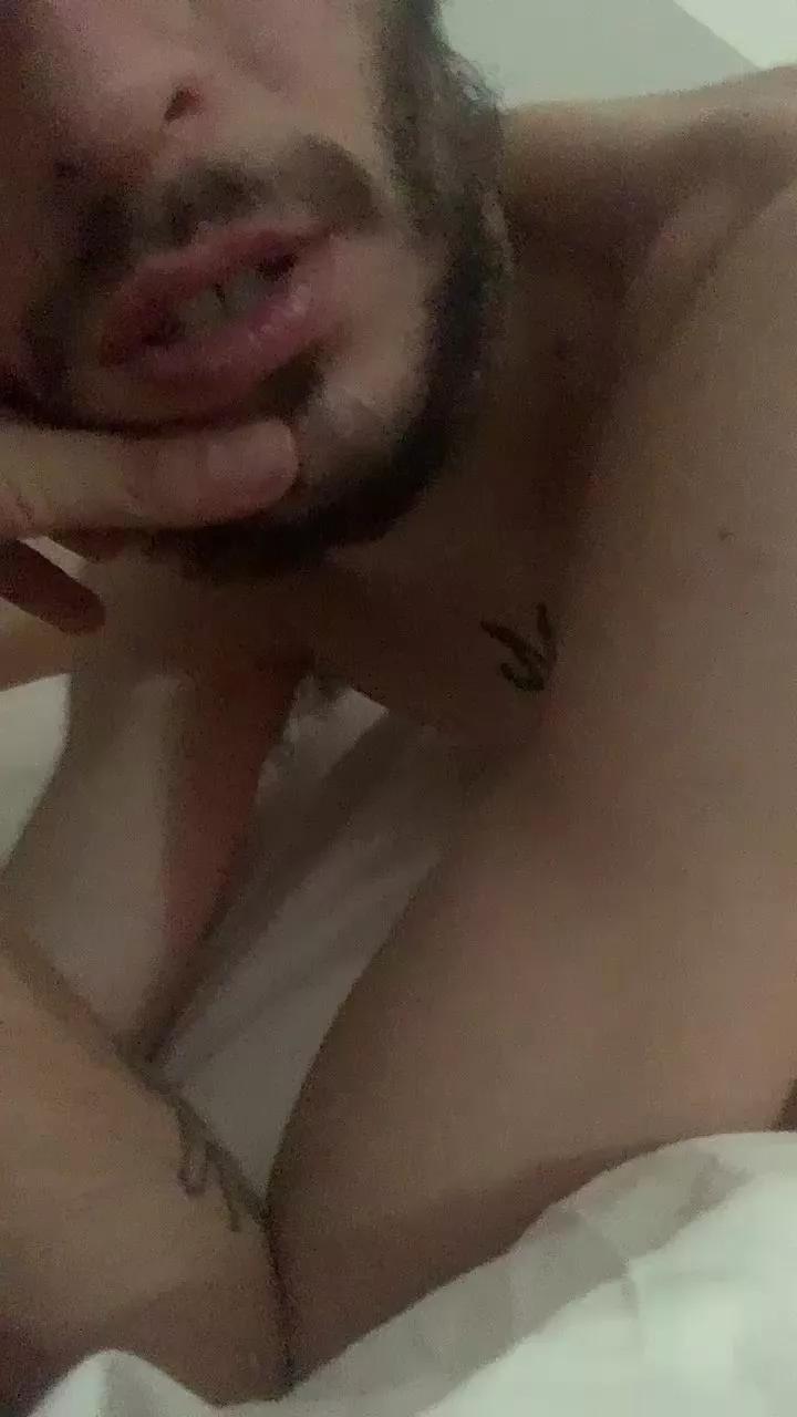 DESIDERIOYOUNG on Cam4 