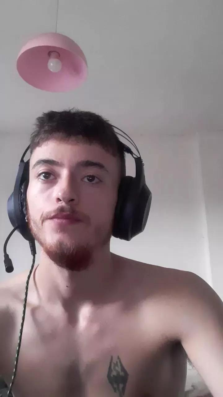 Dickandmorffi on Cam4 