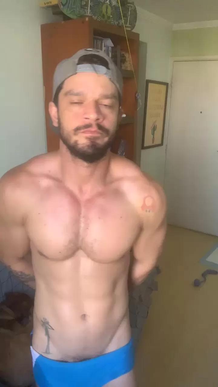 Dominic302 on Cam4 