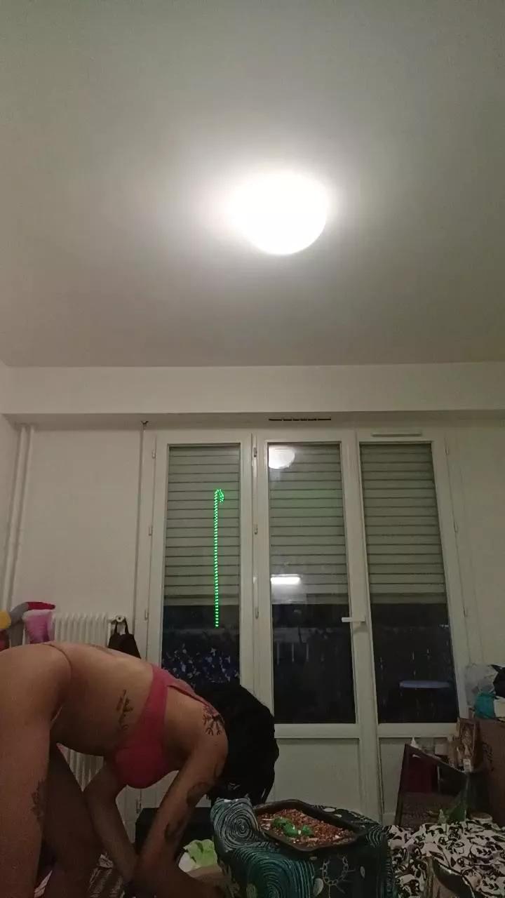 elleblue_sexy on Cam4 