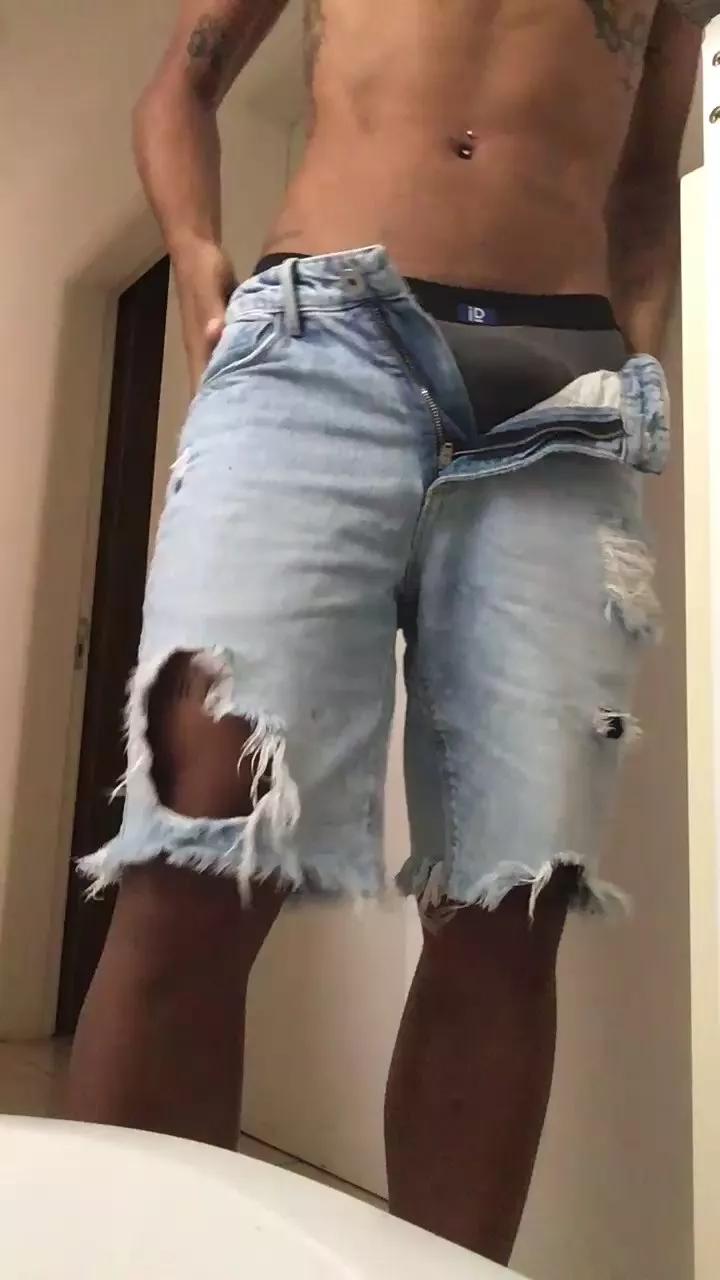 elvisnaomorreu on Cam4 