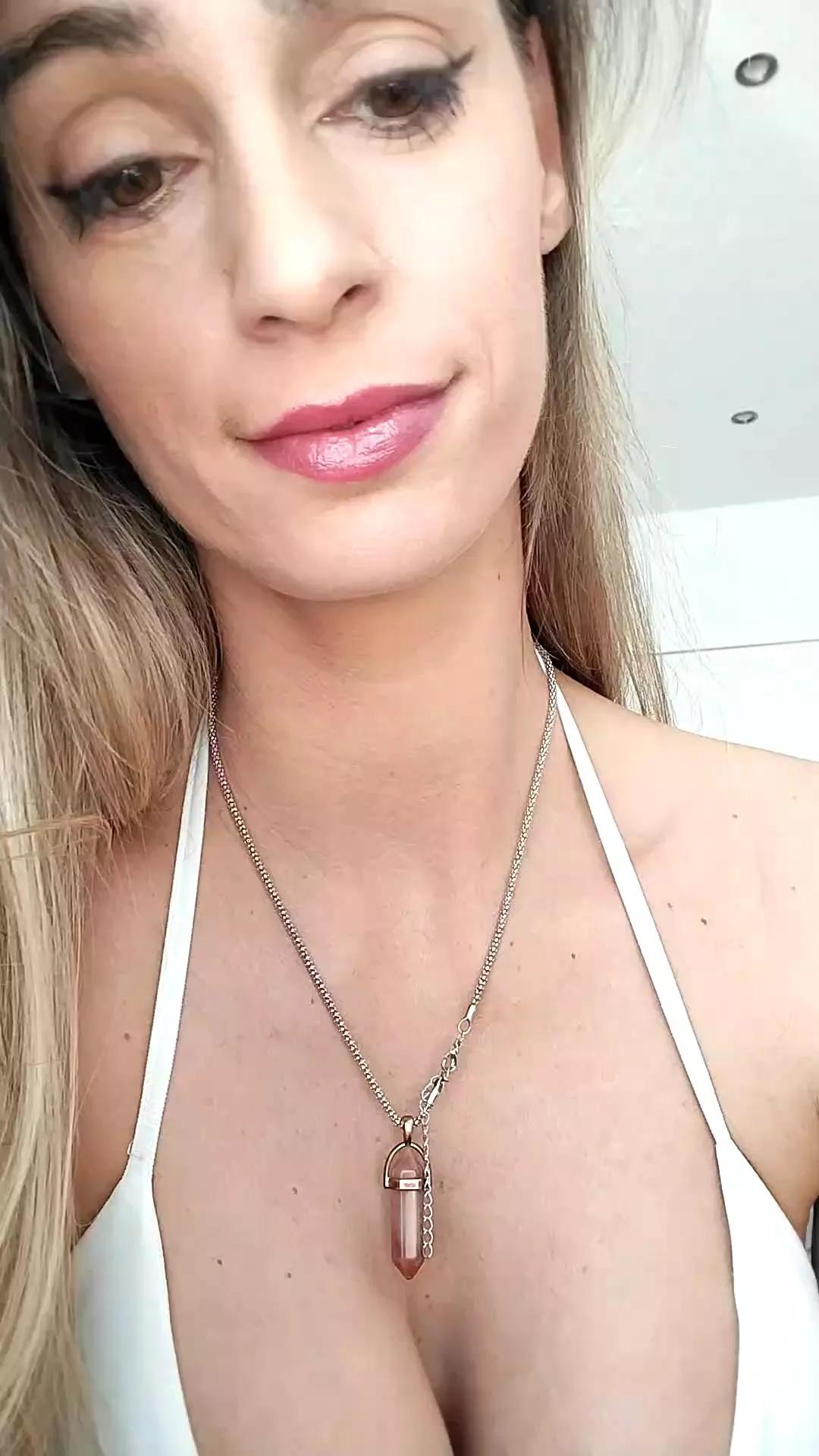 ericafontesx on Cam4 