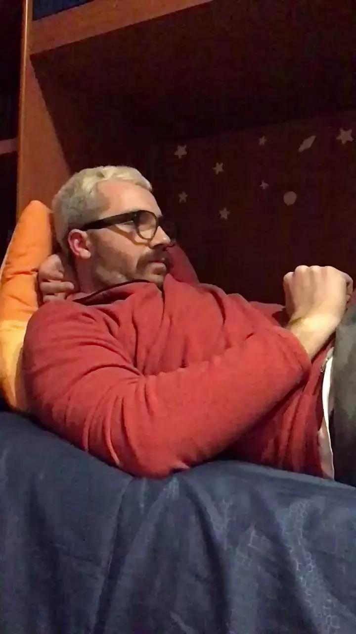 Ericazzo on Cam4 