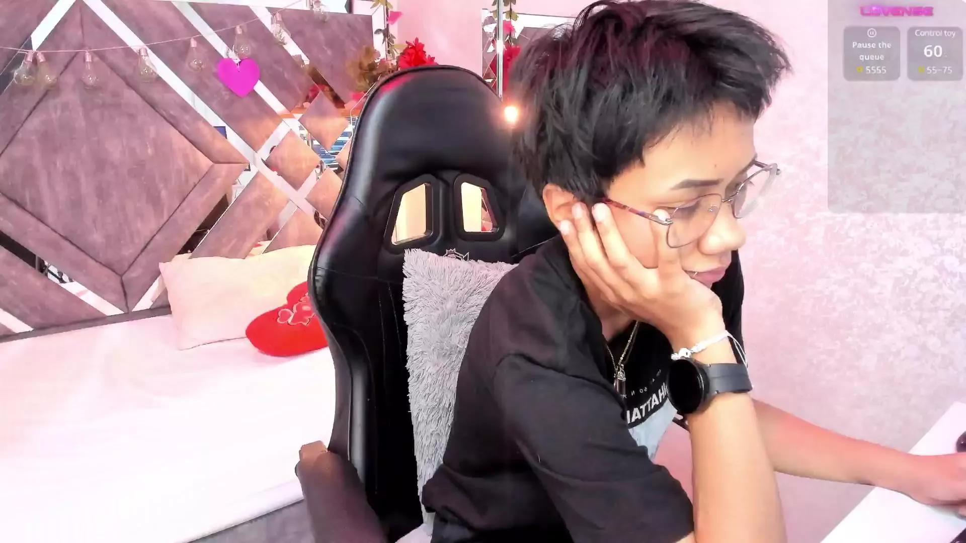 EriolWest on Cam4 