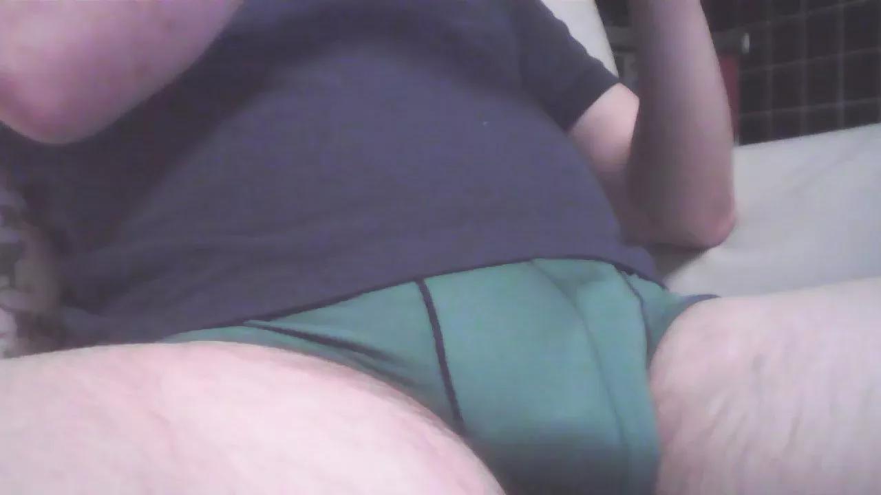 FatBearA on Cam4 