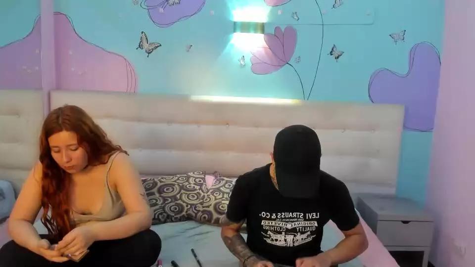 FoxyBlazee on Cam4 