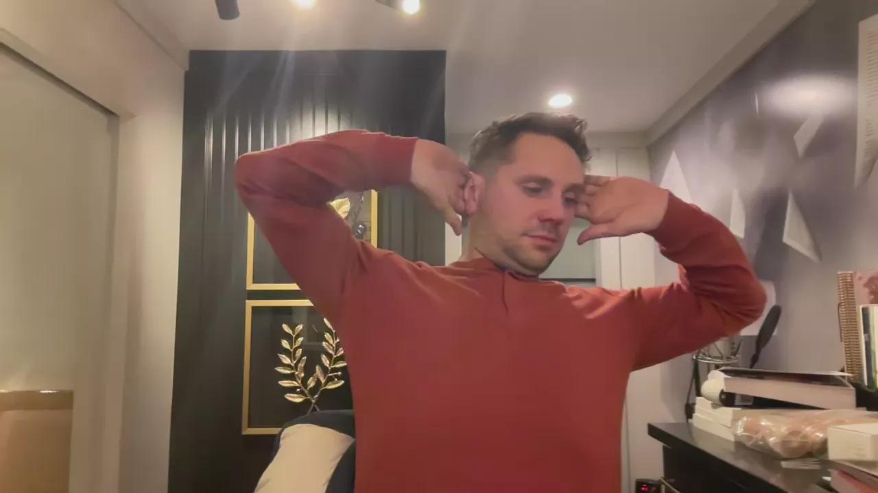 Geoffrey78111 on Cam4 
