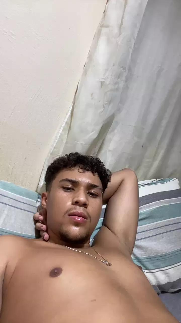 Gepetu on Cam4 
