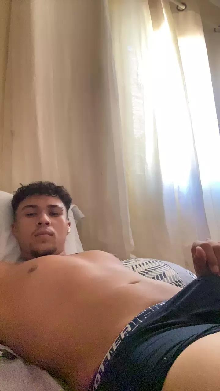 Gepetu on Cam4 