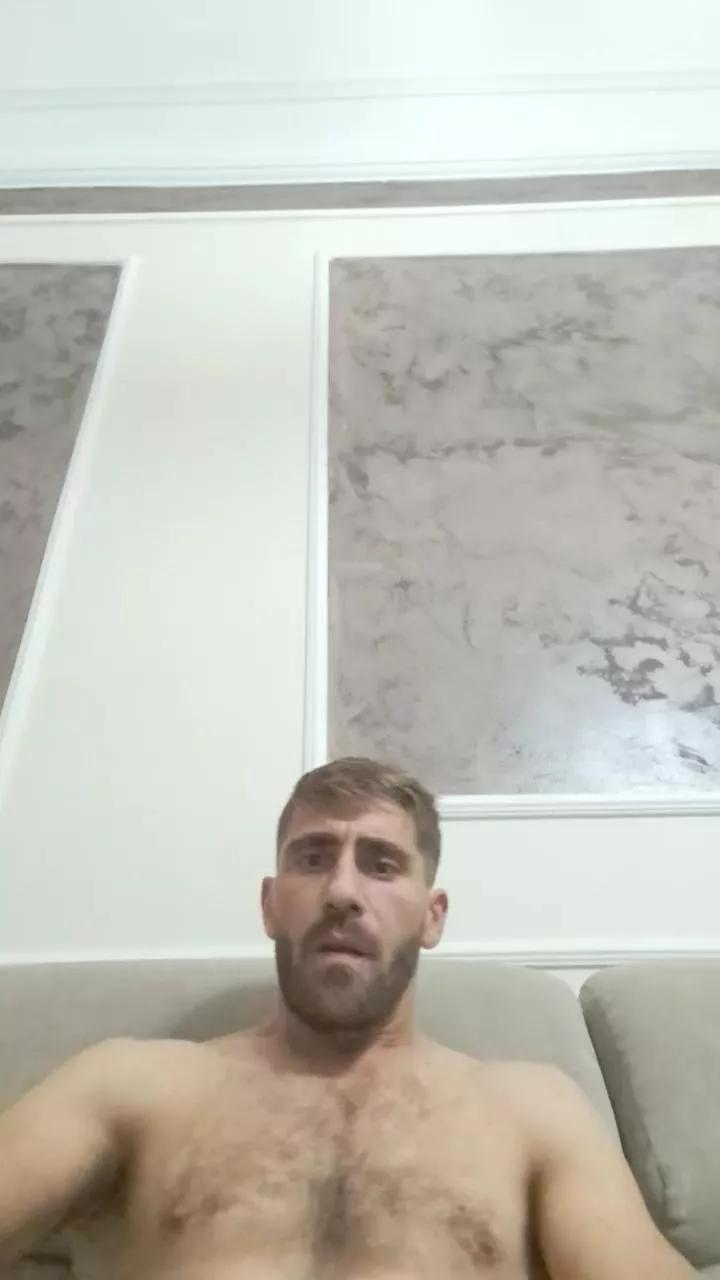 Giochicchio46 on Cam4 