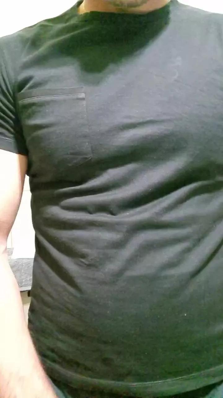 giovan2020 on Cam4 