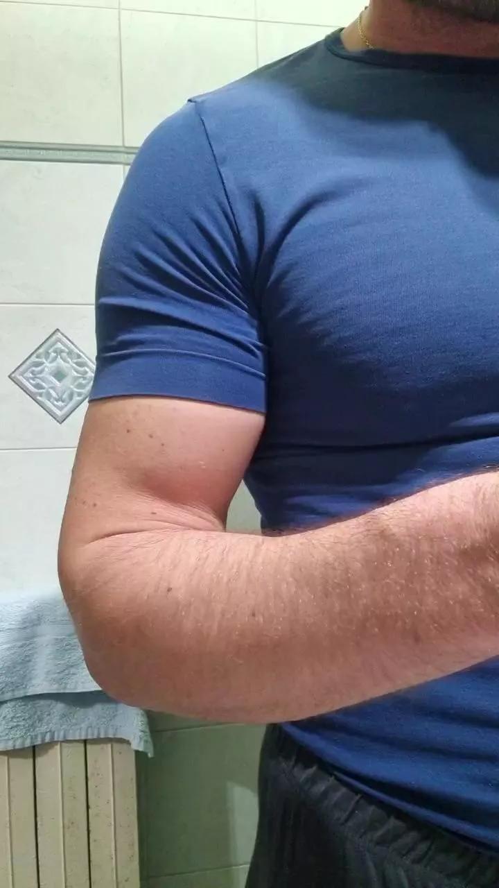 giovan2020 on Cam4 
