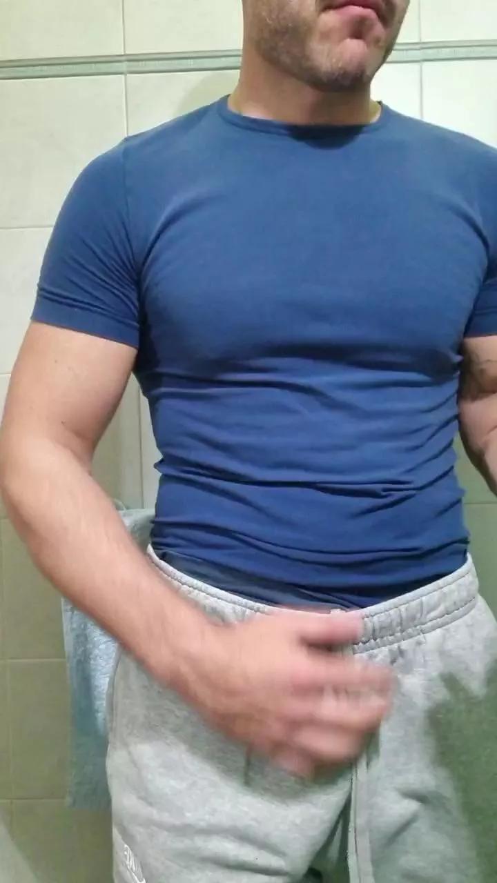 giovan2020 on Cam4 