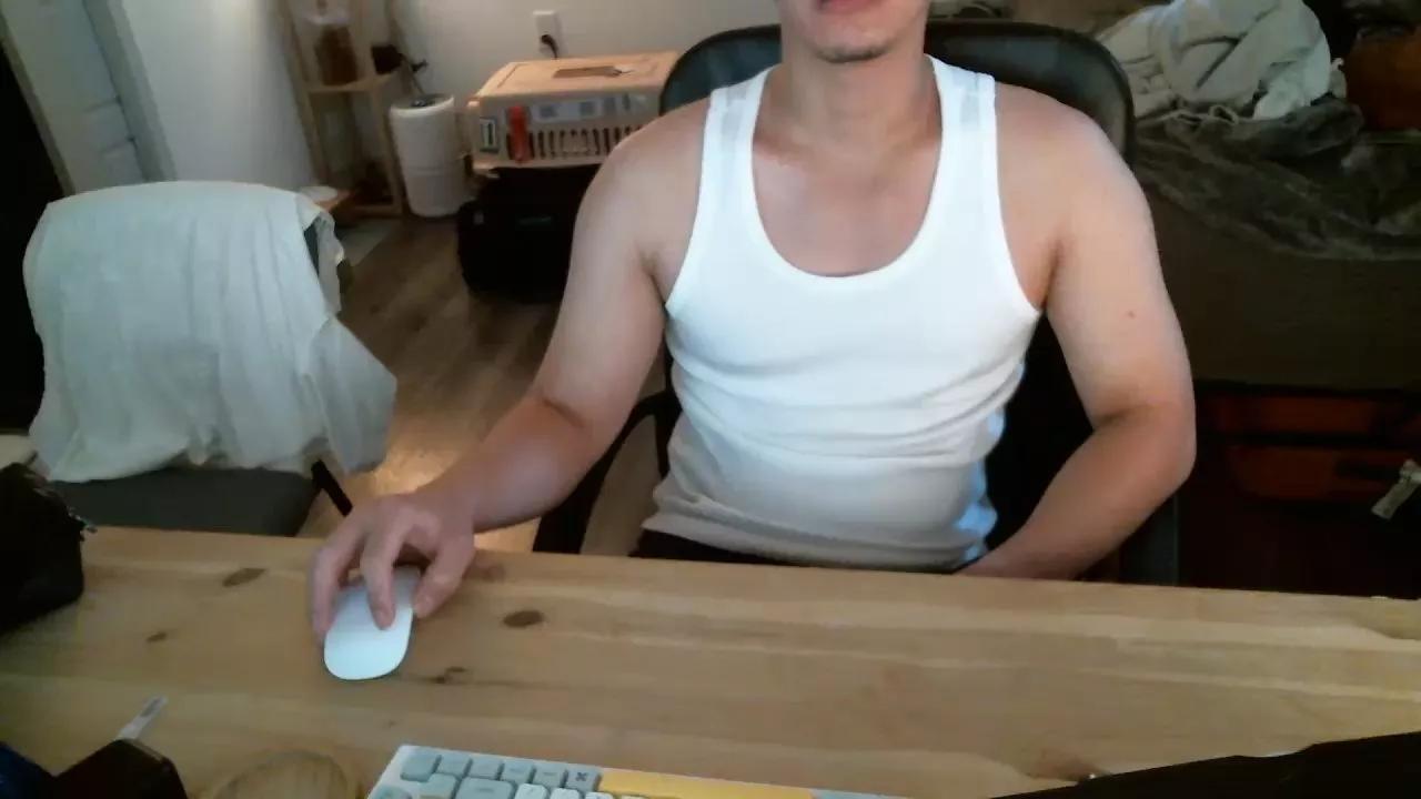 gunwow on Cam4 