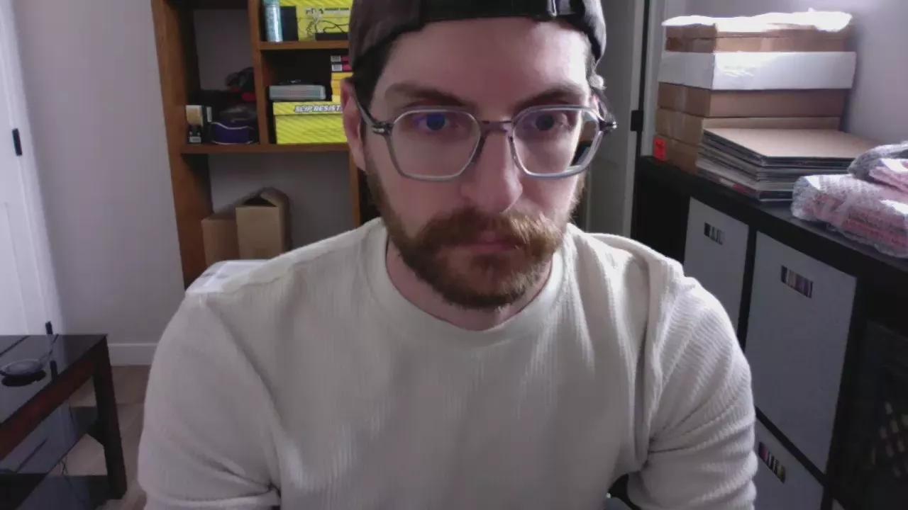 guydude2 on Cam4 