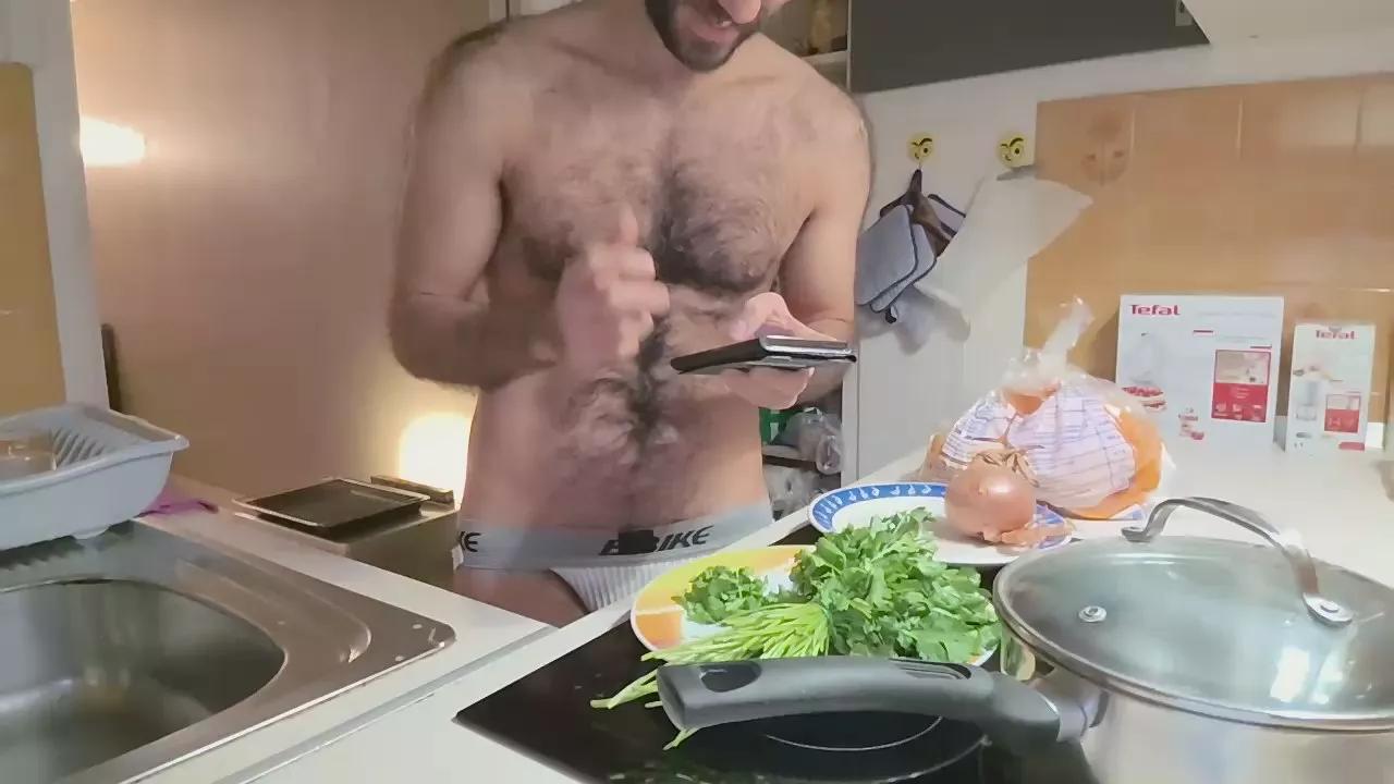 Hairy_sexy_man on Cam4 