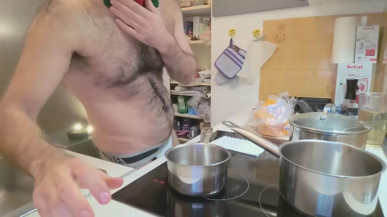 Hairy_sexy_man on Cam4 
