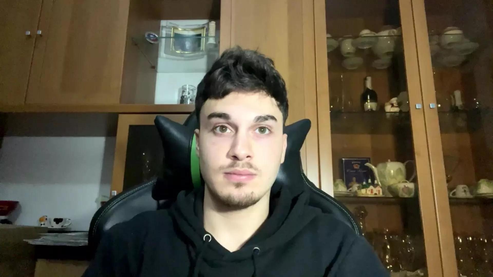 Hank_04 on Cam4 