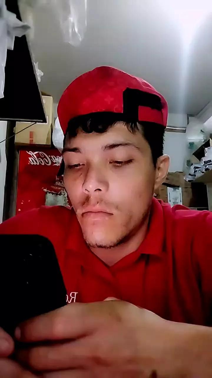 Hanz766 on Cam4 