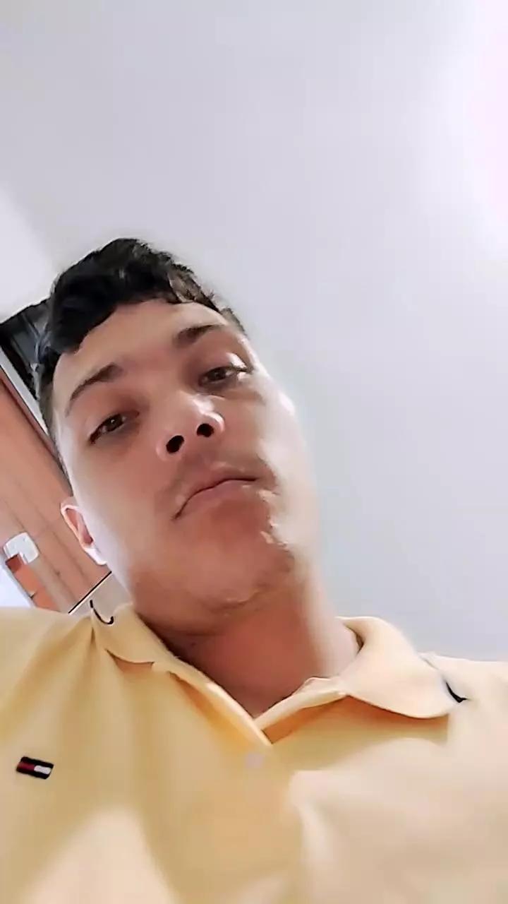 Hanz766 on Cam4 
