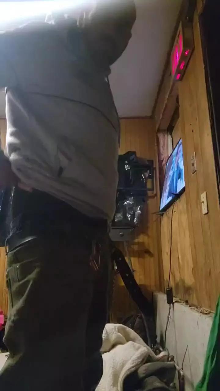 Helicopterfun on Cam4 
