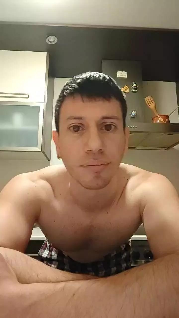 Hidro93 on Cam4 