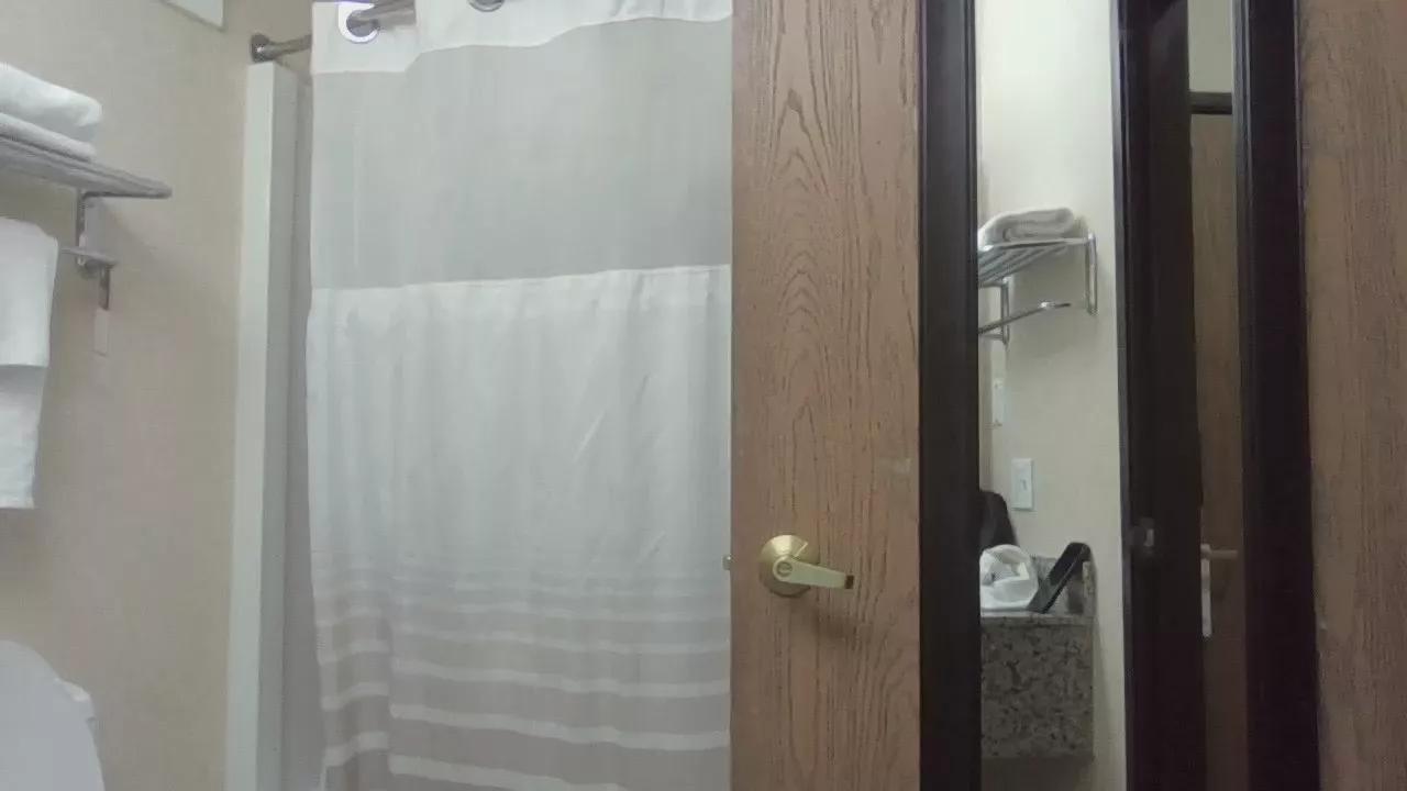 HungStud42069 on Cam4 