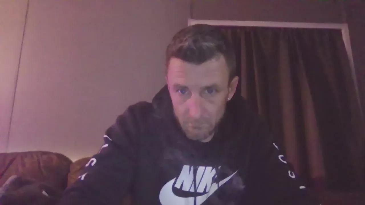 HungStud42069 on Cam4 
