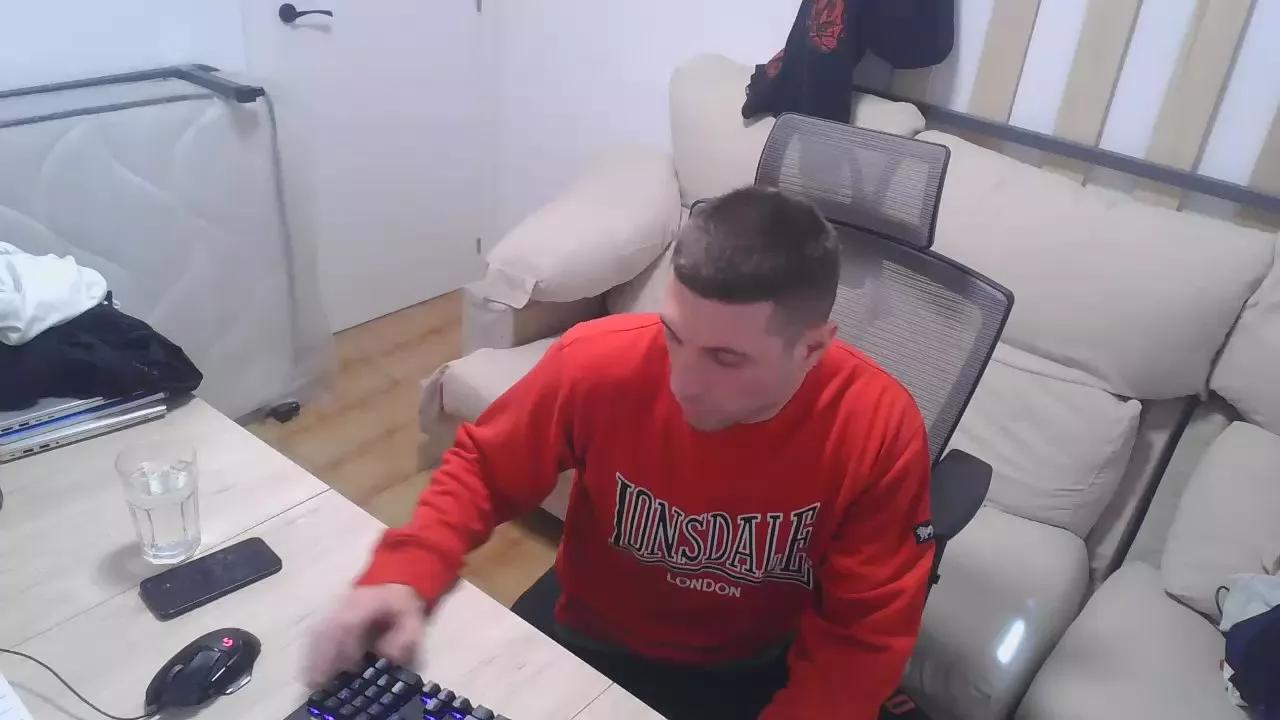 Hunterzito37 on Cam4 