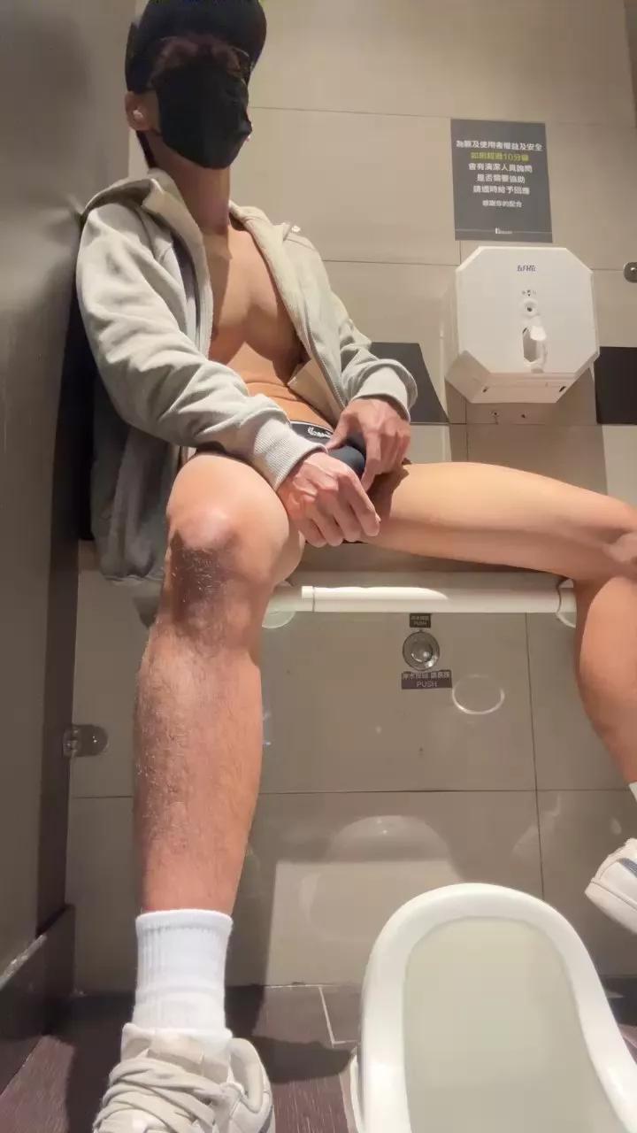 ianvon01 on Cam4 