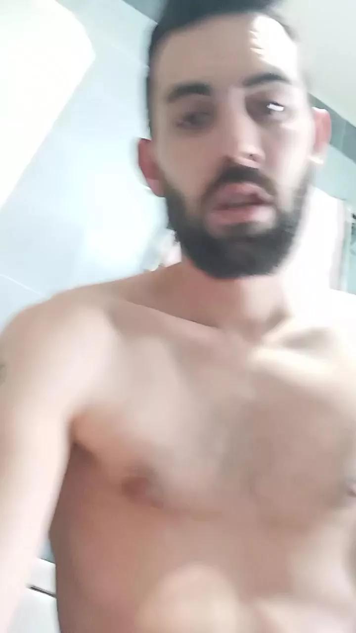 Ismander on Cam4 