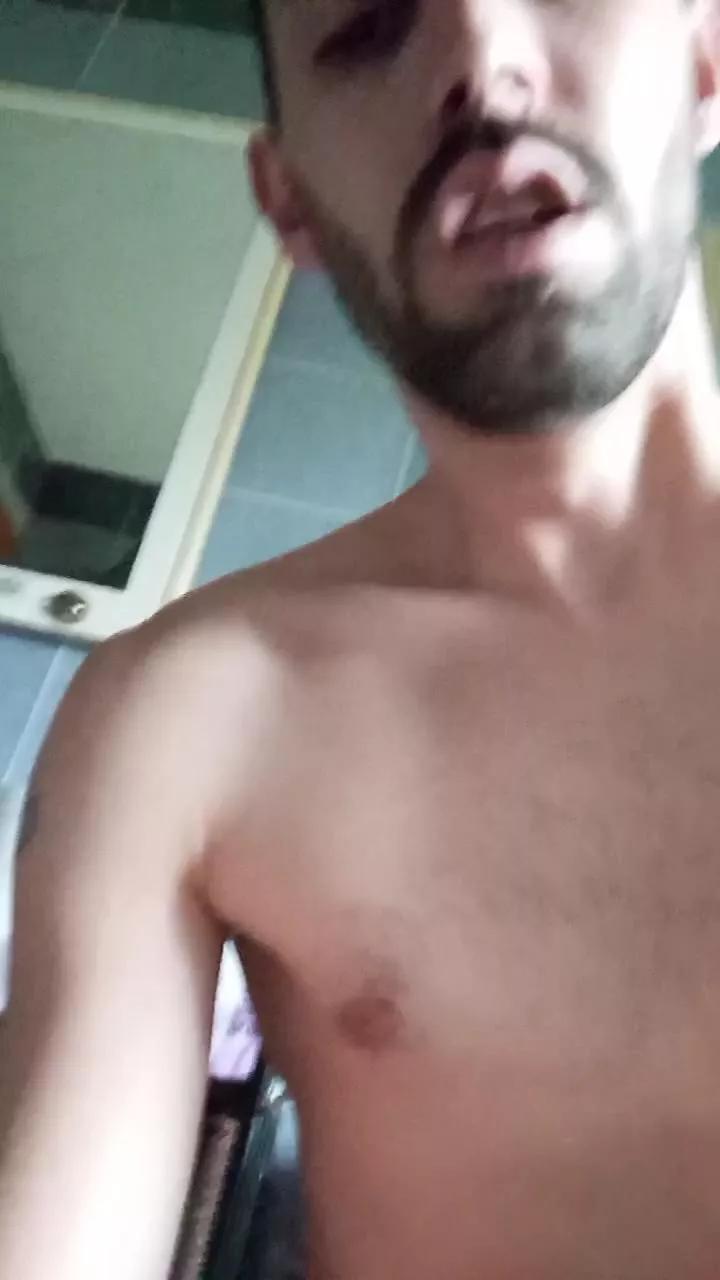 Ismander on Cam4 