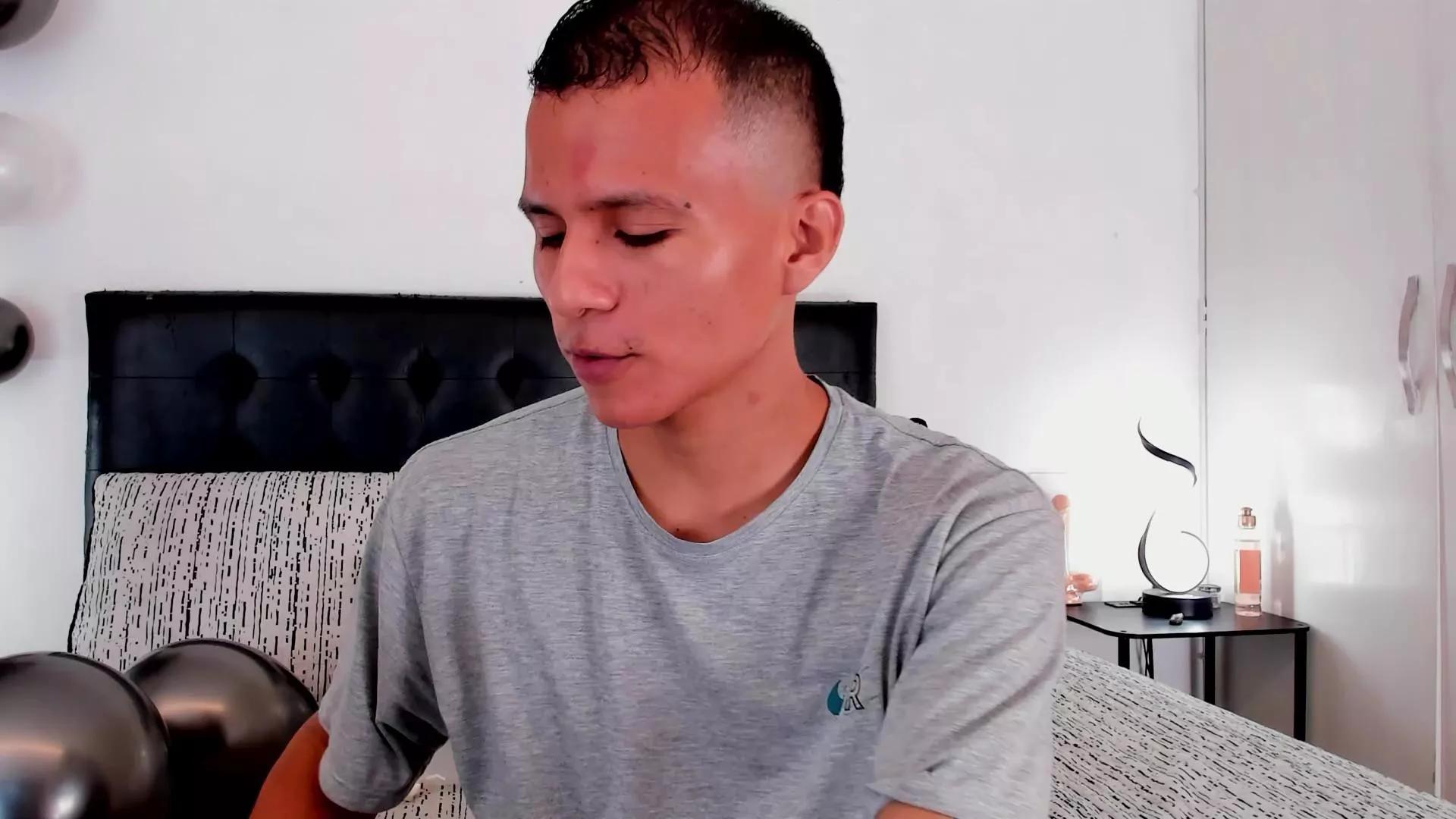 Jaylen_and_duke on Cam4 