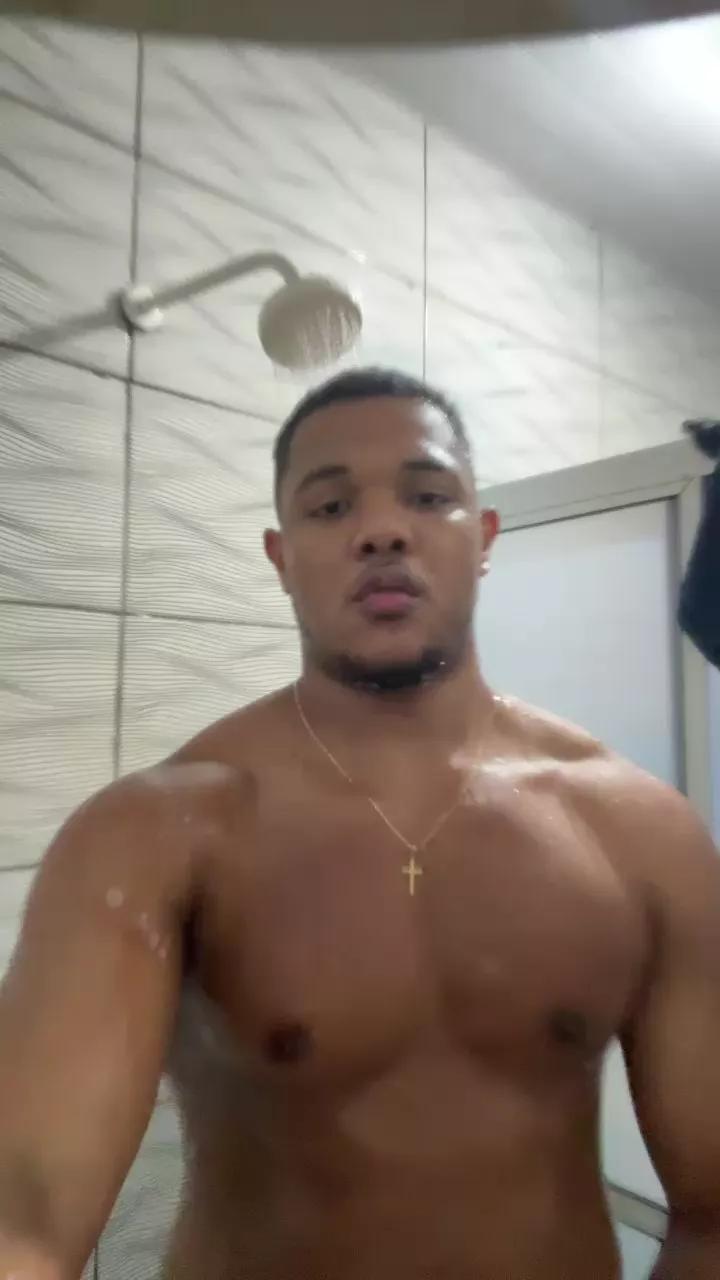 Joedot24 on Cam4 