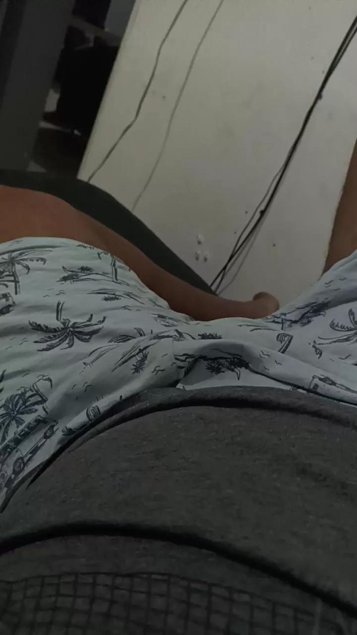Joedot24 on Cam4 