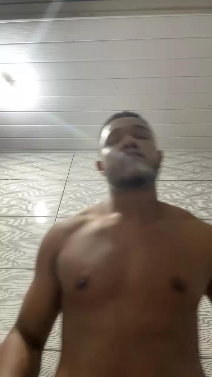 Joedot24 on Cam4 
