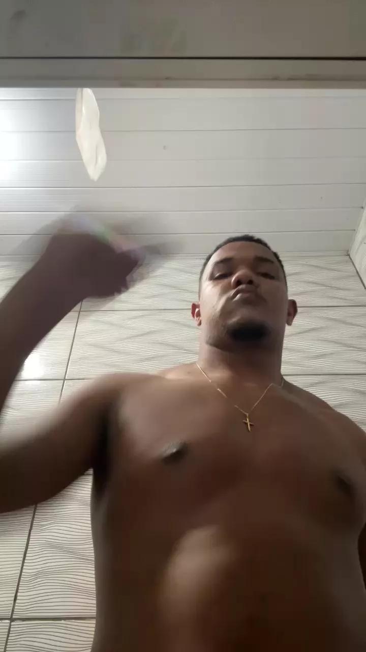 Joedot24 on Cam4 