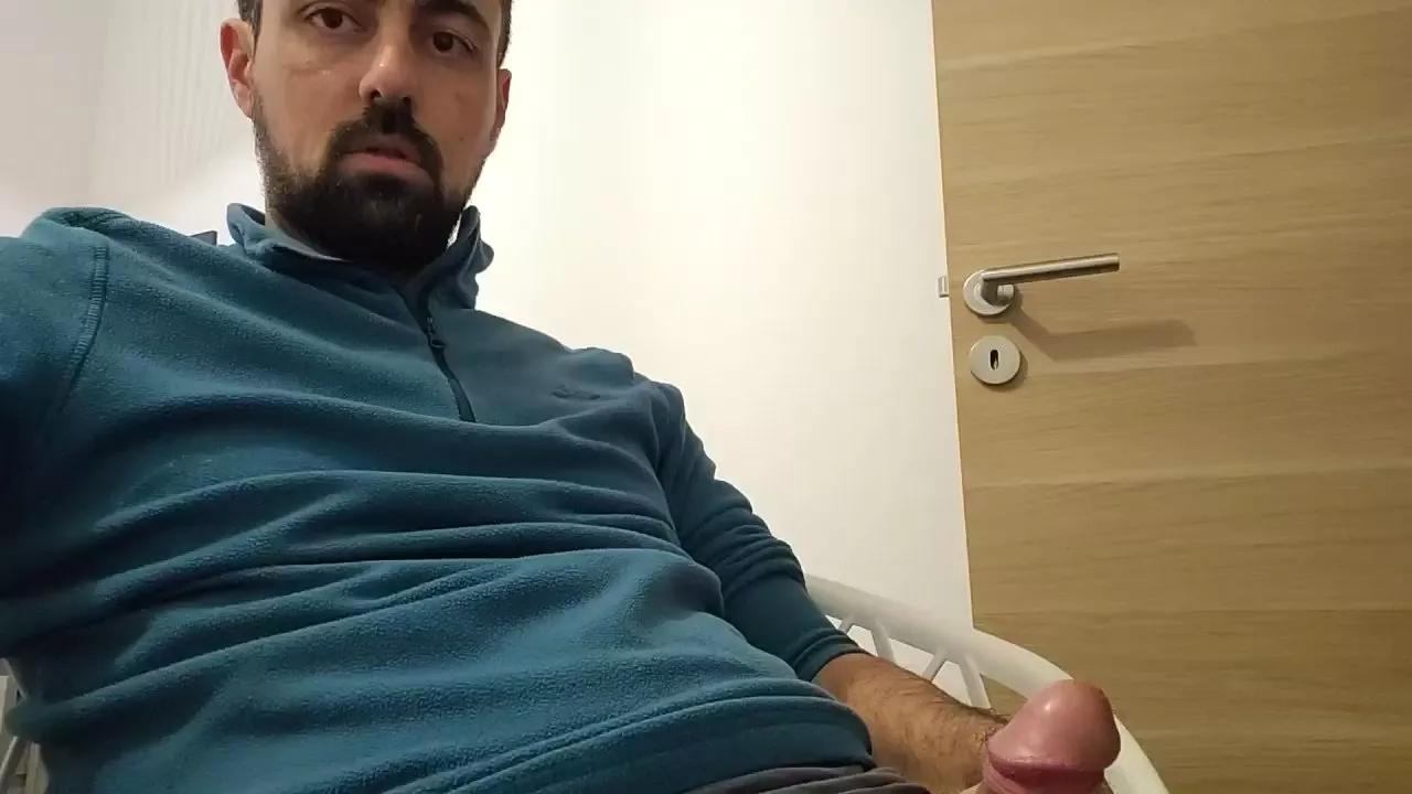 Johnbel96_ on Cam4 