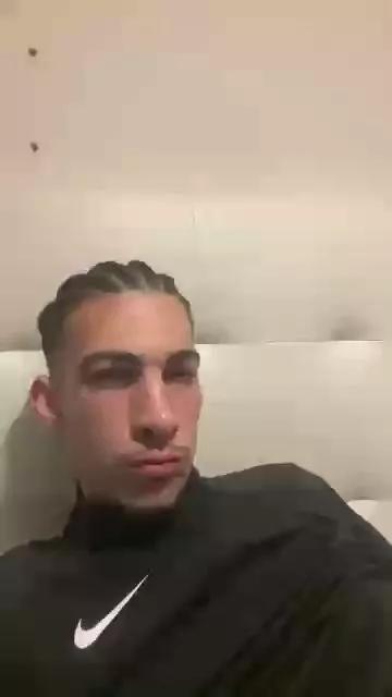 Jotadoble21 on Cam4 