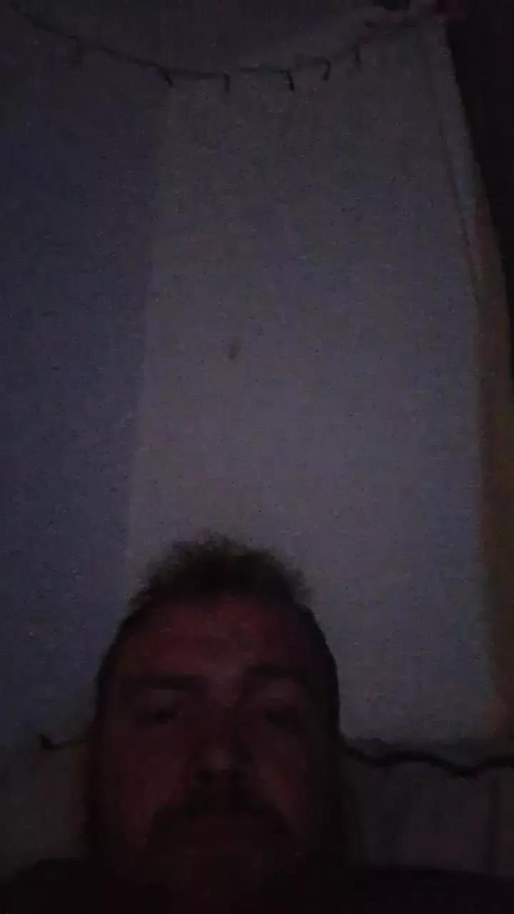 kentishcouple25 on Cam4 